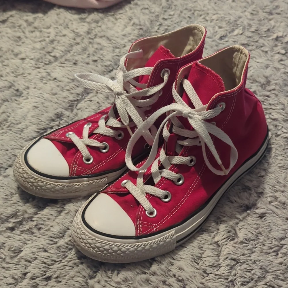 Converse Chuck‎ Taylor All-Star 70 Hi Enamel Red women's 7.5 men 5.5